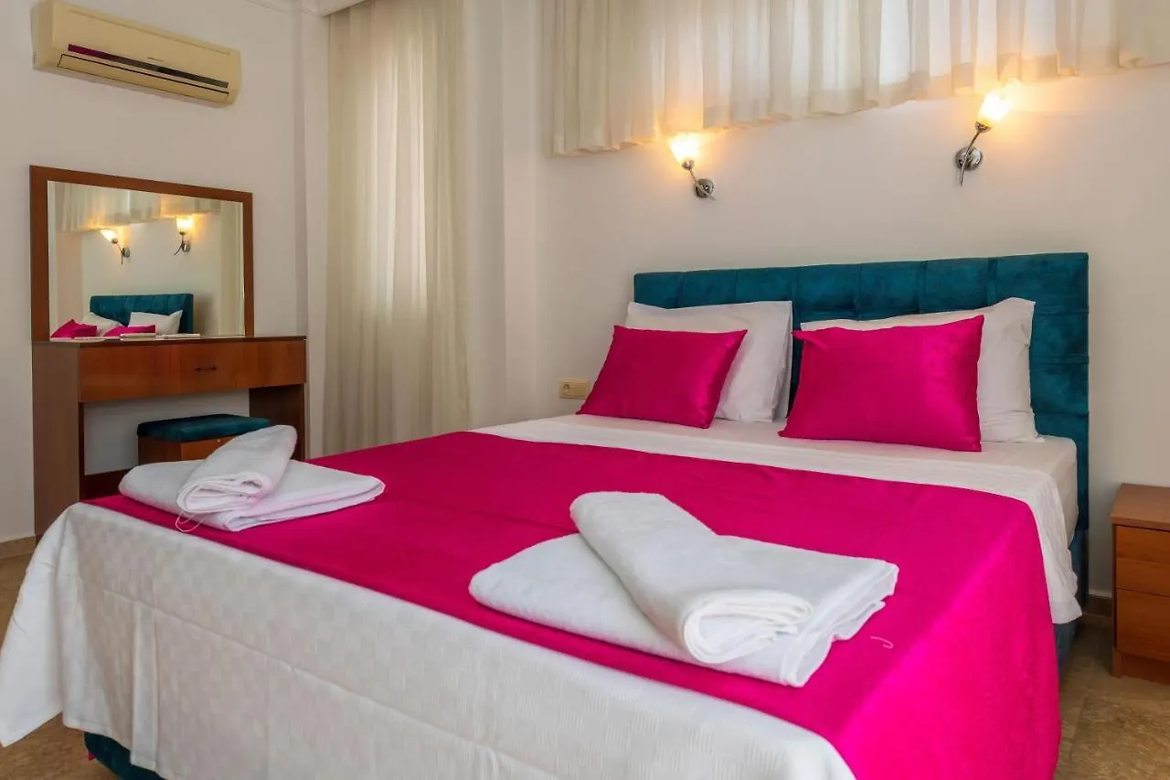 Villa Yasam Park - Luxury 8 Person - Fethiye Calis Beach 90Mt Turkey